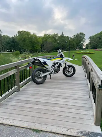 3500km Full Akrapovic exhaust Fender eliminator