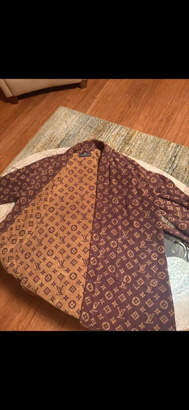 Louis Vuitton robe 62863733505026127