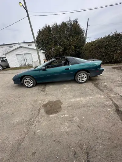 Chevrolet Camaro Z28 une vrai Moteur LT1 5.7L ( V8 ) Système d’échappement 3 pouce complet Intérieur...