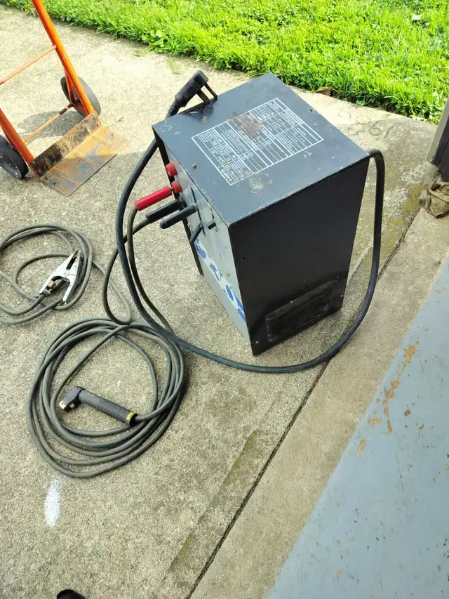 Arc Welder in Power Tools in St. Catharines - Image 4