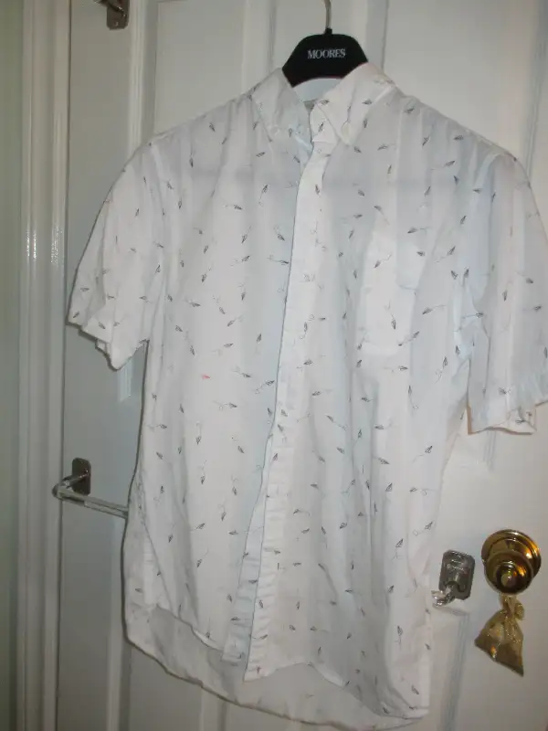 8 Men’s casual Summer shirts - in very good condition in Men's in Oshawa / Durham Region - Image 5