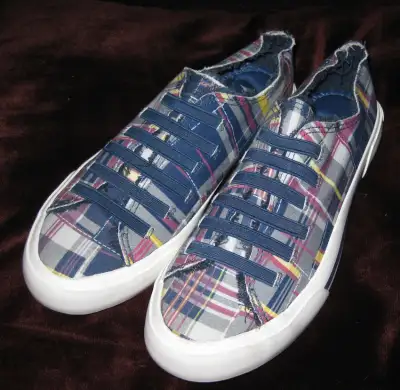 Women's Size 7 Rocket Dog Shoes, View more