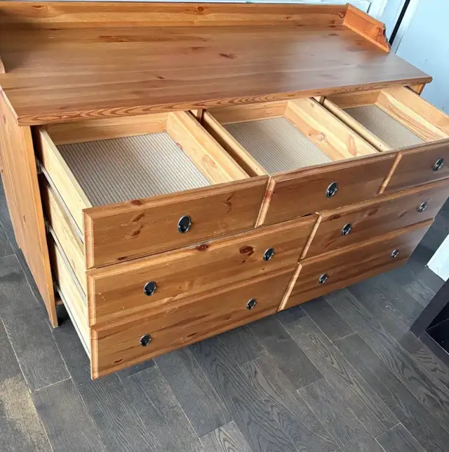 deliver great wood dresser / changing table  in Dressers & Wardrobes in Edmonton - Image 8