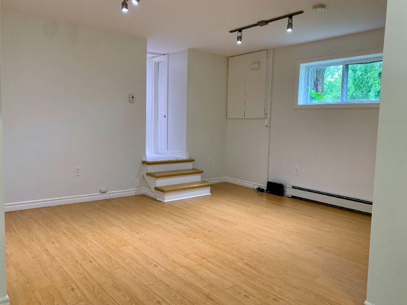 NEWLY Renovated Bachelor in Beautiful West End Halifax July 1 Long