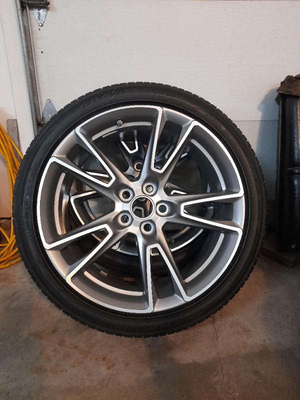 2022-24 Camaro 20" wheel/tire - pair in Tires & Rims in Trenton