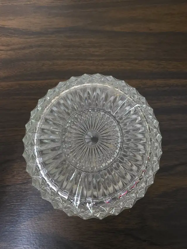 Vintage Duralex Chiseled Glass Dish in Arts & Collectibles in Thunder Bay - Image 3