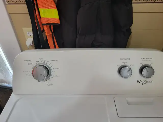 Whirlpool washer and dryer set  5 years old great working machin in Washers & Dryers in Summerside - Image 5