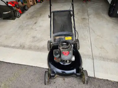 Selling my lawnmower, it's in good condition maybe need little service and good to go, Selling as is
