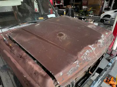 Metal is good no dents Just sand it and color match what you have 80$ located in Calgary