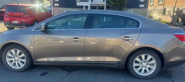 Buick LaCrosse582838611692769283