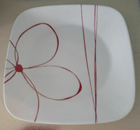 Corelle Daisy Days - luncheon salad plate - discontinued pattern