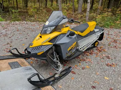 THIS MXZ IS IN EXCELLENT CONDITION. MY WIFES SNOWMOBILE THAT HAS HAD VERY LITTLE USE. EVERYTHING WOR...