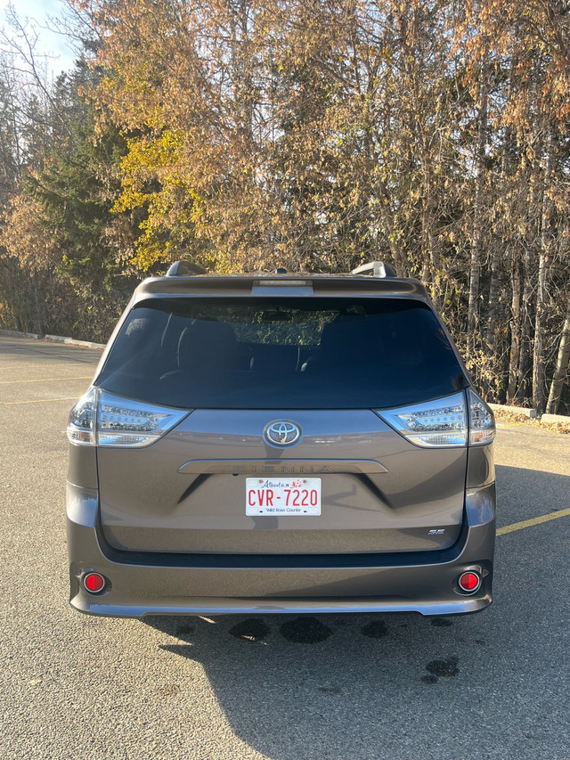 Toyota Sienna Se-No Accident’s-Only 52,000 km ! in Cars & Trucks in St. Albert - Image 3