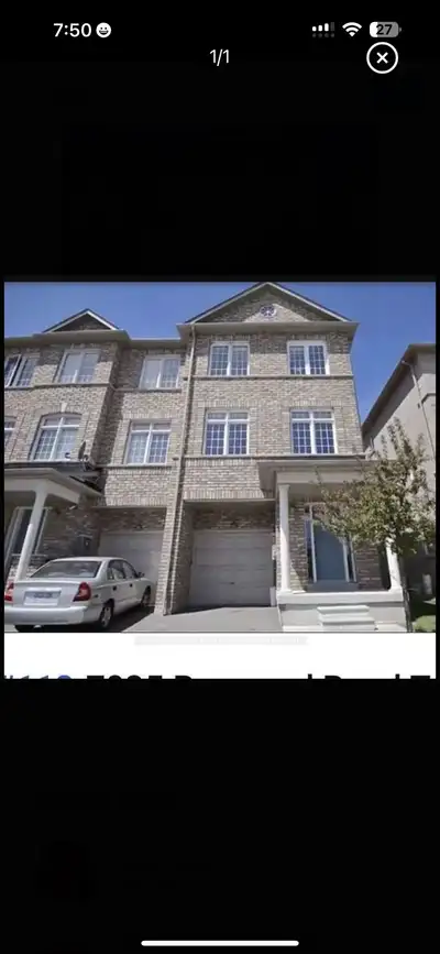 End Unit! Stunning 3-Bedroom, 3-Storey with 2 Parkings Townhouse in a Prime Location! Just minutes t...