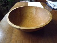Wooden large salad bowl and 4 small individual bowls.
