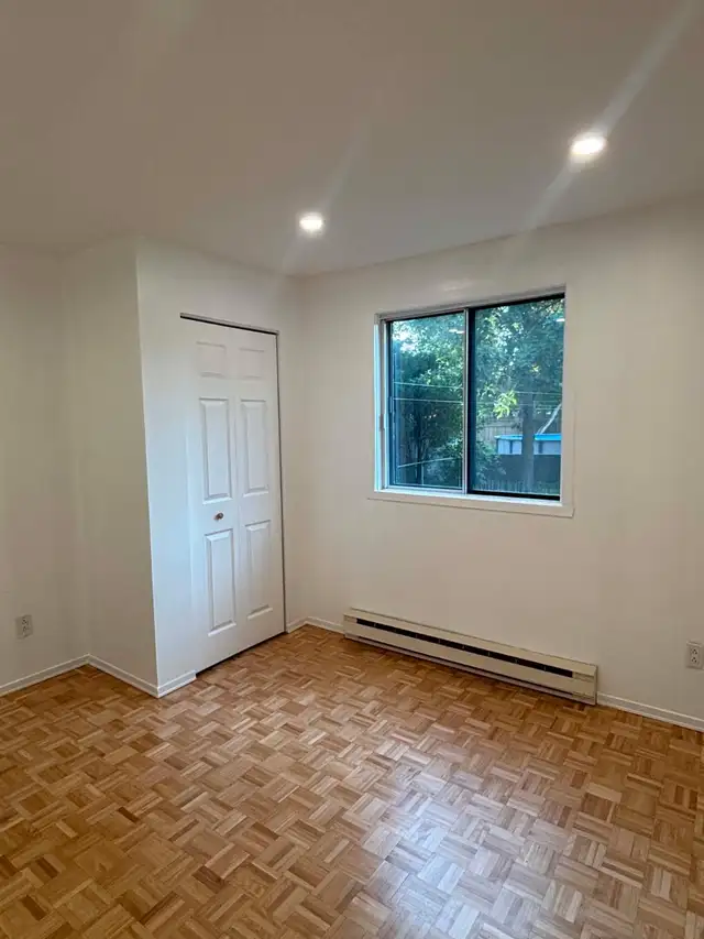 Fully Renovated 4½ | Private Backyard & Garage in Long Term Rentals in City of Montréal - Image 8
