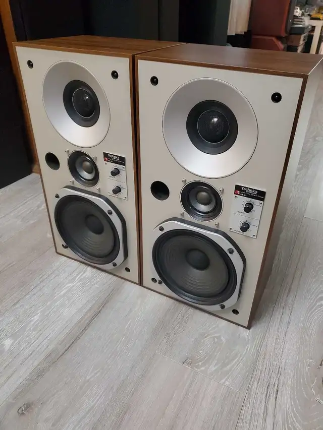Technics SB-X3 Linear Phase Speakers in Speakers in Mississauga / Peel Region - Image 2