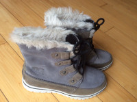 Sorel winter boots - size 5