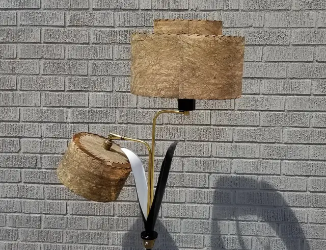 Thau’s Cdn mcm atomic metal floor lamp 2 fibreglass shades 1950s in Indoor Lighting & Fans in Ottawa - Image 4