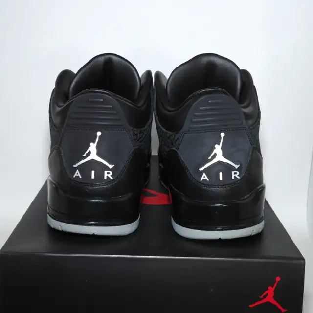 2011 Air Jordan 3 Retro Black FLIP Elephant Print Size 11 in Men's Shoes in City of Toronto - Image 5