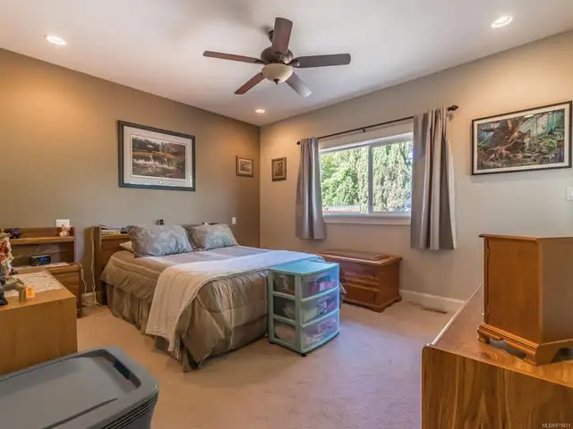 Beautiful 4-Bedroom Home in South Jingle Pot — $3,200 + Utili in Long Term Rentals in Nanaimo - Image 12