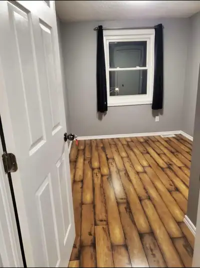 Private Room for Rent – Peaceful & Convenient Location 600+utilities A private room is available fro...