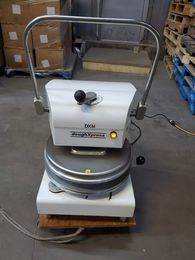 DoughXpress DXM-W 18" Manual Heavy Duty Pizza Dough Press - 120V in Other Business & Industrial in Calgary