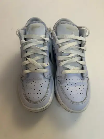 NIKE AIR JORDAN LOW CUTS 4Y KIDS BOYS OR GIRLS RUNNERS $20, View more