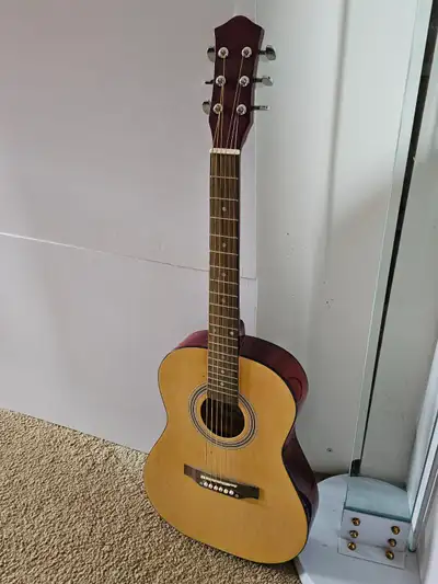 ⭐ Madera Acoustic Guitar - READ AD, View more