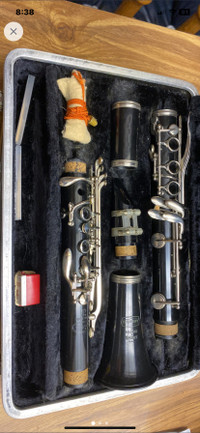 Bundy Clarinet with case and accessories. Comes with cork grease