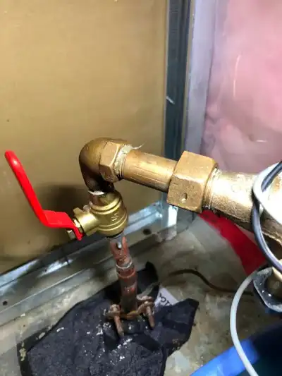 REASONABLE LICENSED PLUMBER CALL      BOB 416 628-3479, View more