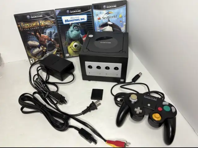 Nintendo GameCube Console Black with Controller & 3 Games64601013945089120