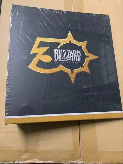 The Blizzard 30th Anniversary Pin Portfolio Binder W/Exclusive P, View more