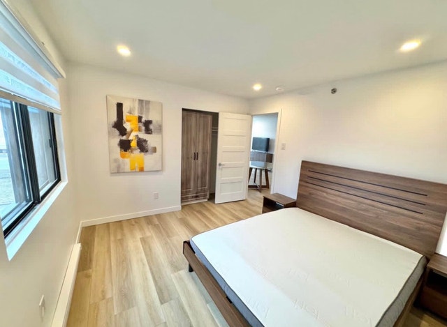 201–223 Rue du Bord-de-l'Eau O — photo 1