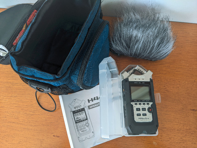 Zoom H4n PRO Handy Recorder (200$ ou trade) dans Matériel audio professionnel  à Rimouski / Bas-St-Laurent - Image 2