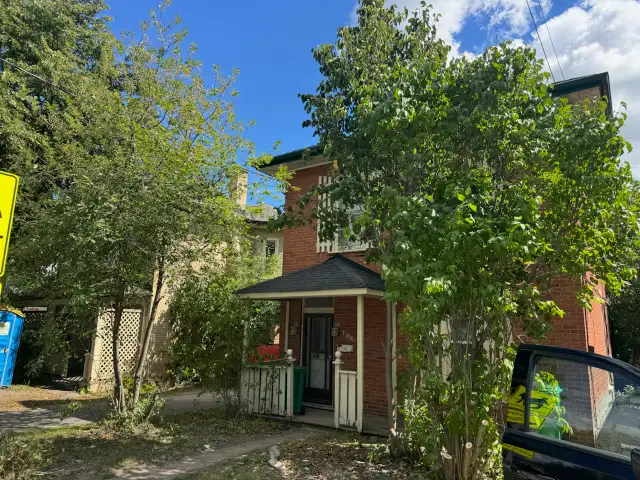 2 BDR apartment on Trent Bus Route - Available Oct. 15 or Nov. 1