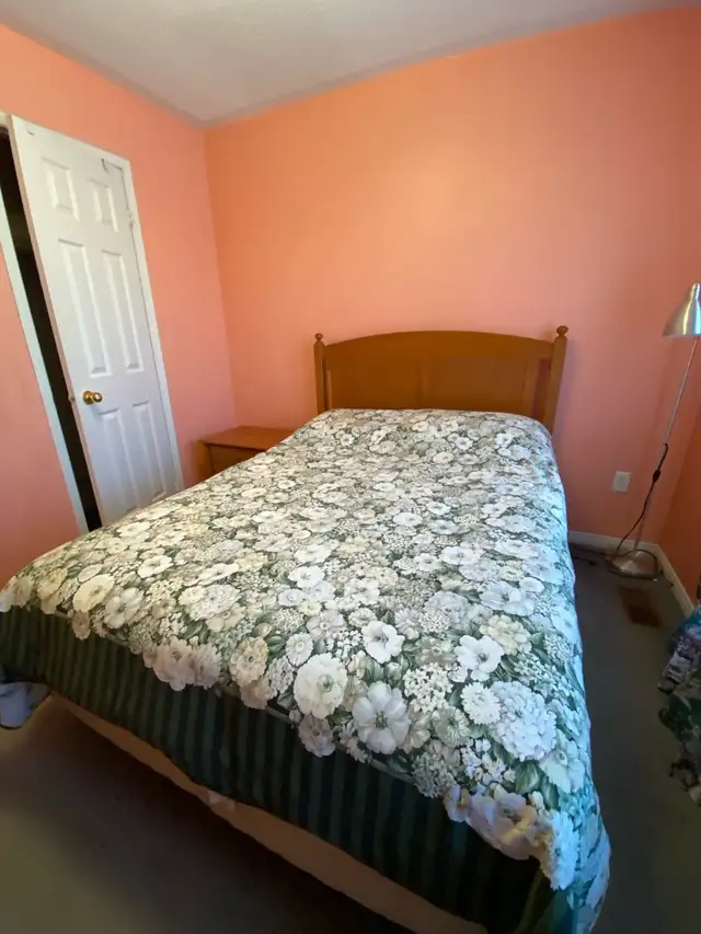 Furnished Room for Rent in East North York in Room Rentals & Roommates in City of Toronto - Image 2