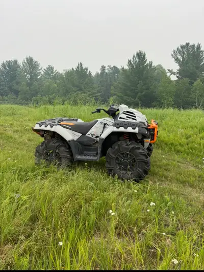 2600km The quad is all stock oil changed and drive line greased every 90 hours bought it brand new i...