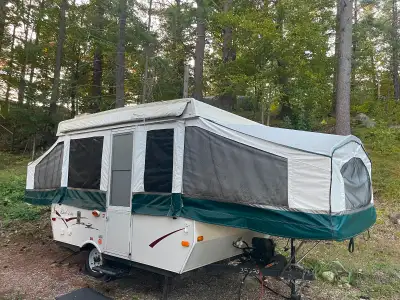 2007 real lite tent trailer Stored inside all winter . Still have all the paperwork and extra tires.