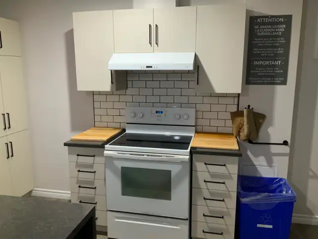 Chambres pour étudiants à louer in Room Rentals & Roommates in Rimouski / Bas-St-Laurent - Image 9