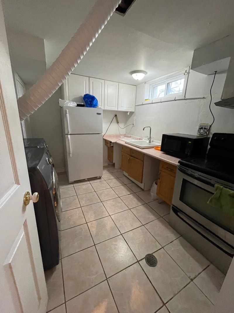 Private room for rent Room Rentals & Roommates Brantford Kijiji