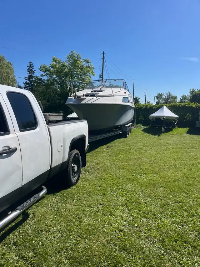 Towing Boats Boating Trailering  in Powerboats & Motorboats in Markham / York Region - Image 3