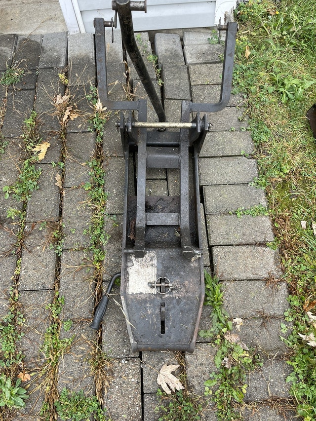 Kubota lawn tractor and blower Lawnmowers & Leaf Blowers Ottawa