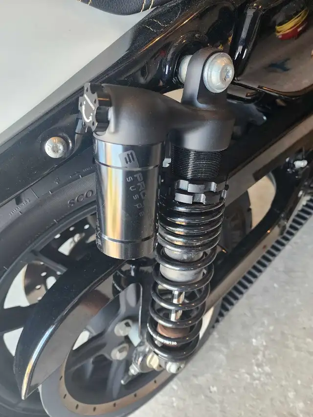 2018 sportster iron in Street, Cruisers & Choppers in Oakville / Halton Region - Image 10