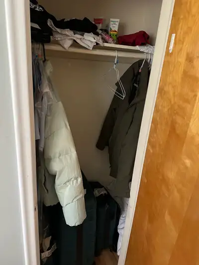 private room available in 3 bedroom house (boys only)