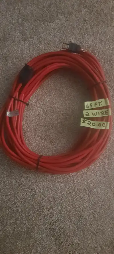 65 FOOT 2 PRONG OUTDOOR EXTENSION CORD IN VERY GOOD CONDITION, View more