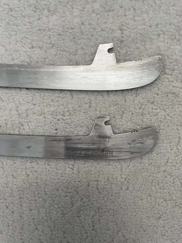 CCM StepSteel skate blades size 280 fits size 9 and 9.5 sk in Skates & Blades in Oakville / Halton Region - Image 5