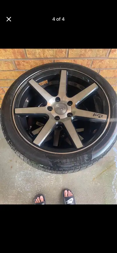 It’s good condition wheels and tyres , no any damage , 17 inch Hyaundi Elantra