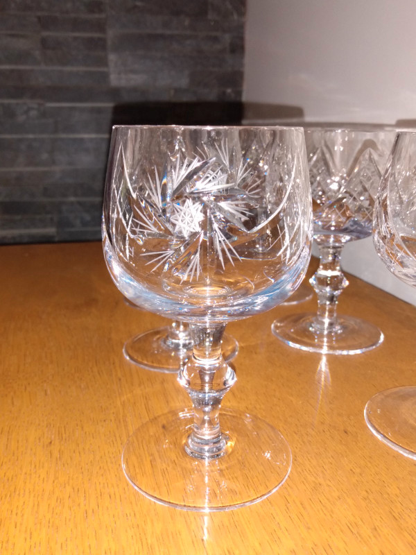 Vintage Pinwheel Bohemian Czech sherbert/shrimp cocktail glasses in Arts & Collectibles in Delta/Surrey/Langley - Image 3