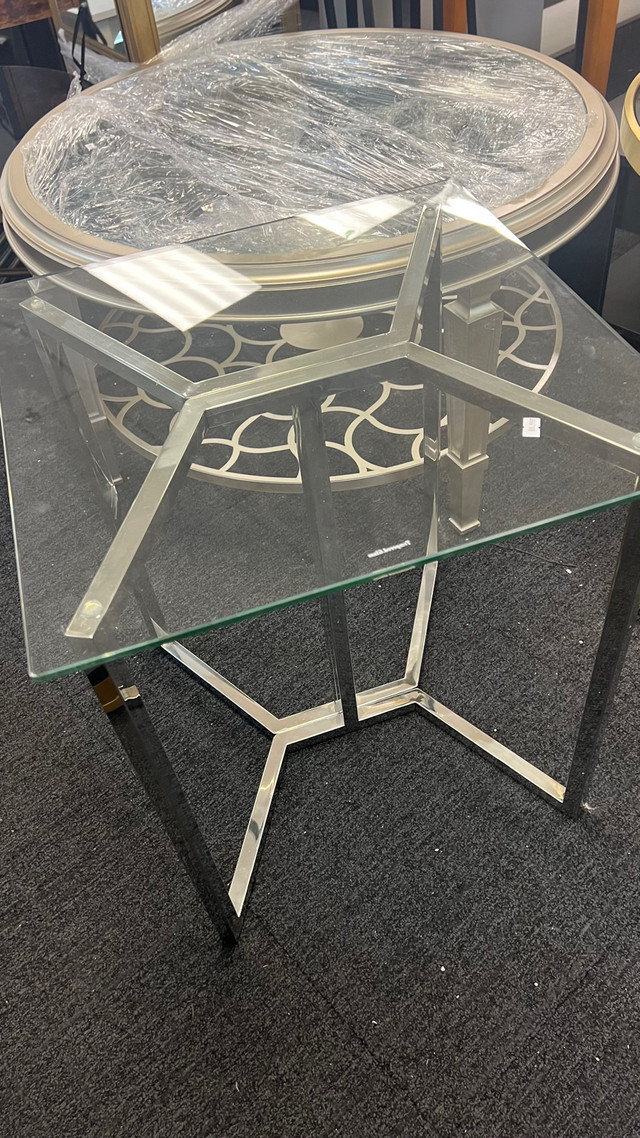 Avis End Table In Tempered Glass Top And Chrome Steel Base in Other Tables in Markham / York Region - Image 2